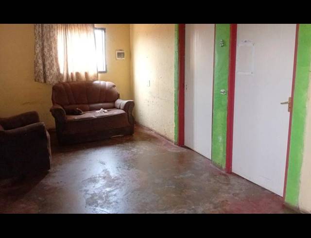 2 BEDROOM HOUSE FOR SALE IN RIETVALLEI